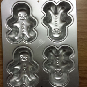 Wilton Mini Gingerbread Boy / Girl Cake Pan
